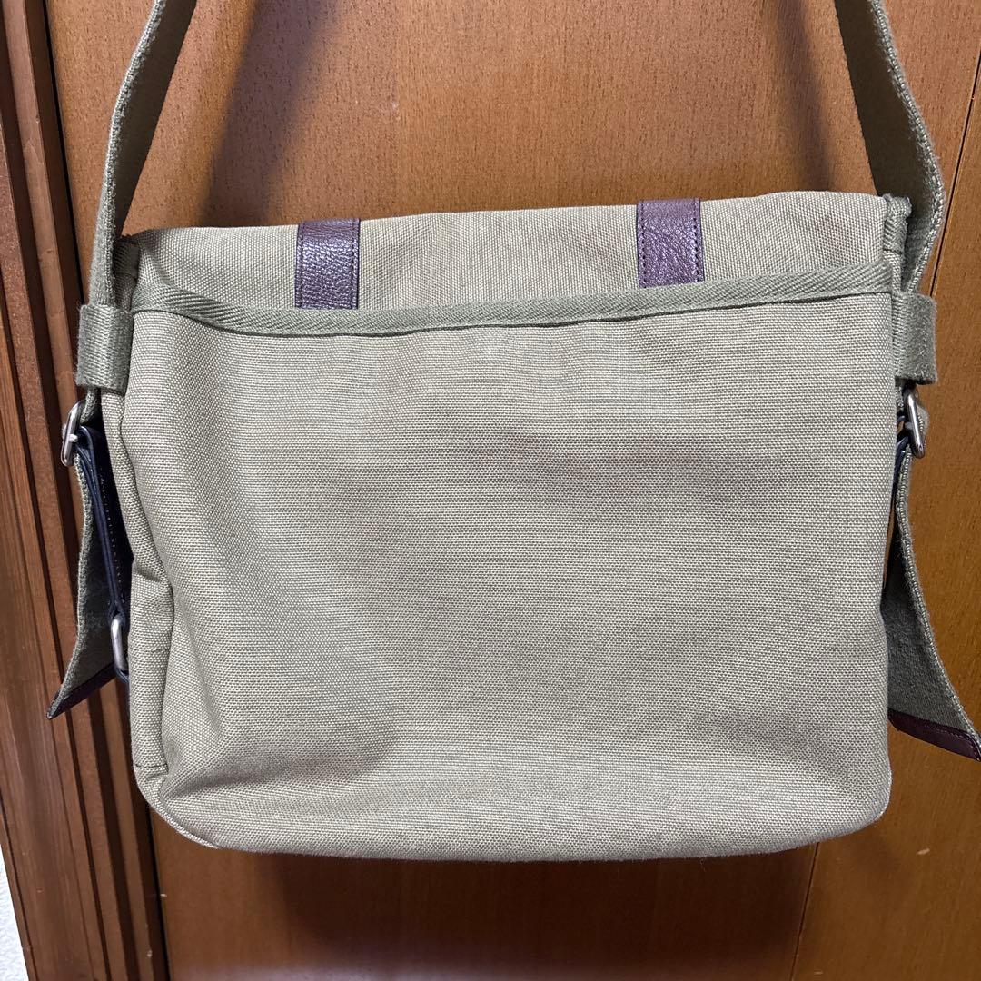 トゥティエ SAC BOUT SMALL カーキ