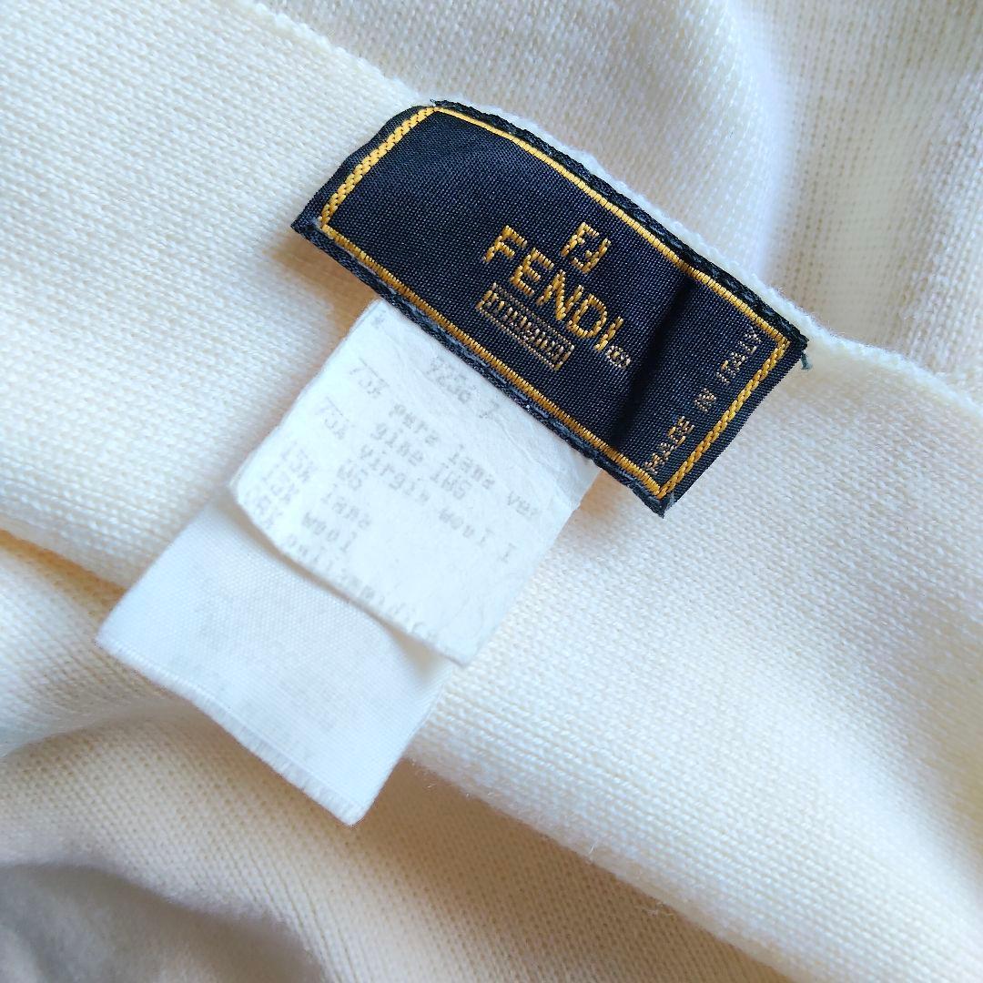 美品 FENDI アイボリー白系 もこもこFFズッカ　マフラー ウール
