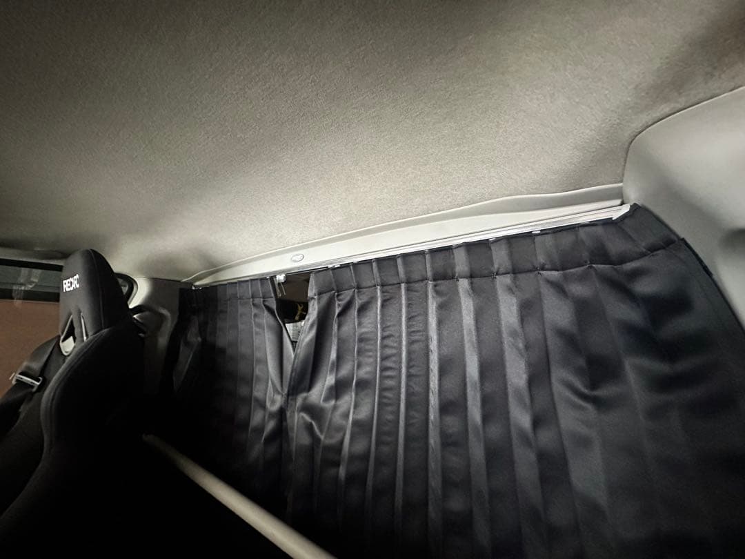 KAZZ Creation ハイエースナロー用 パーテーションカーテン