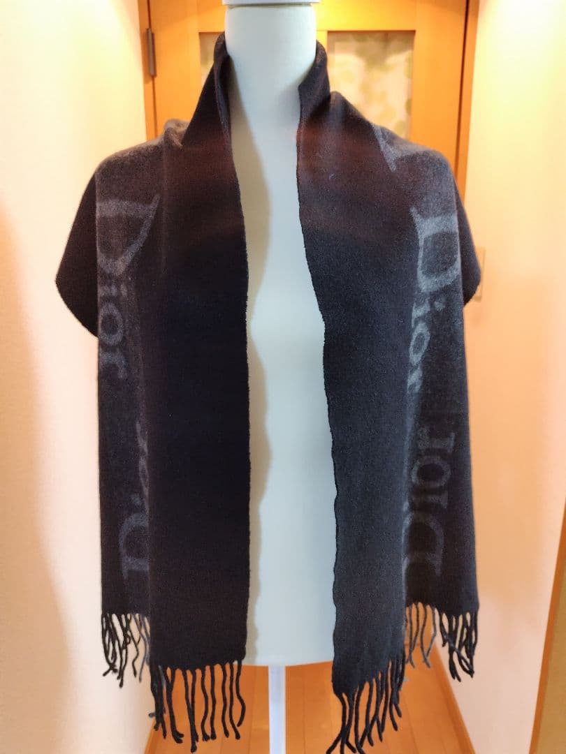 Dior ロゴ入り ブラックマフラー フリンジ付き