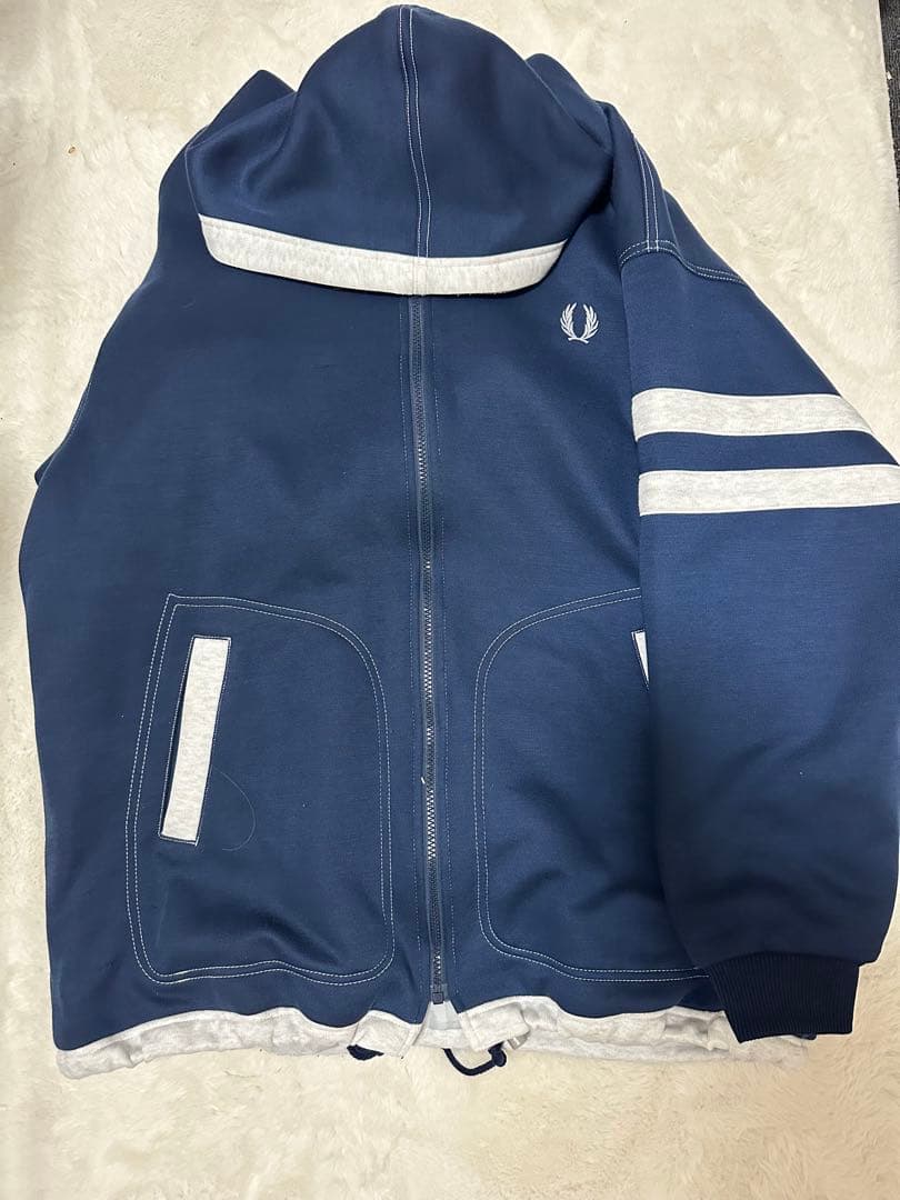 希少‼️Fred Perry ネイビー フード付き ジャケット