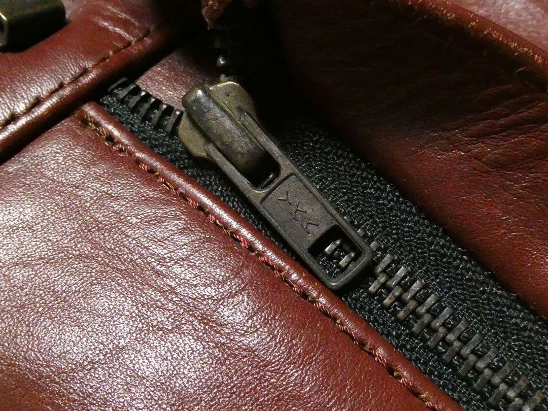 大人気カラー！レッドブラウン！Bikersブーツカットレザーパンツ本革31