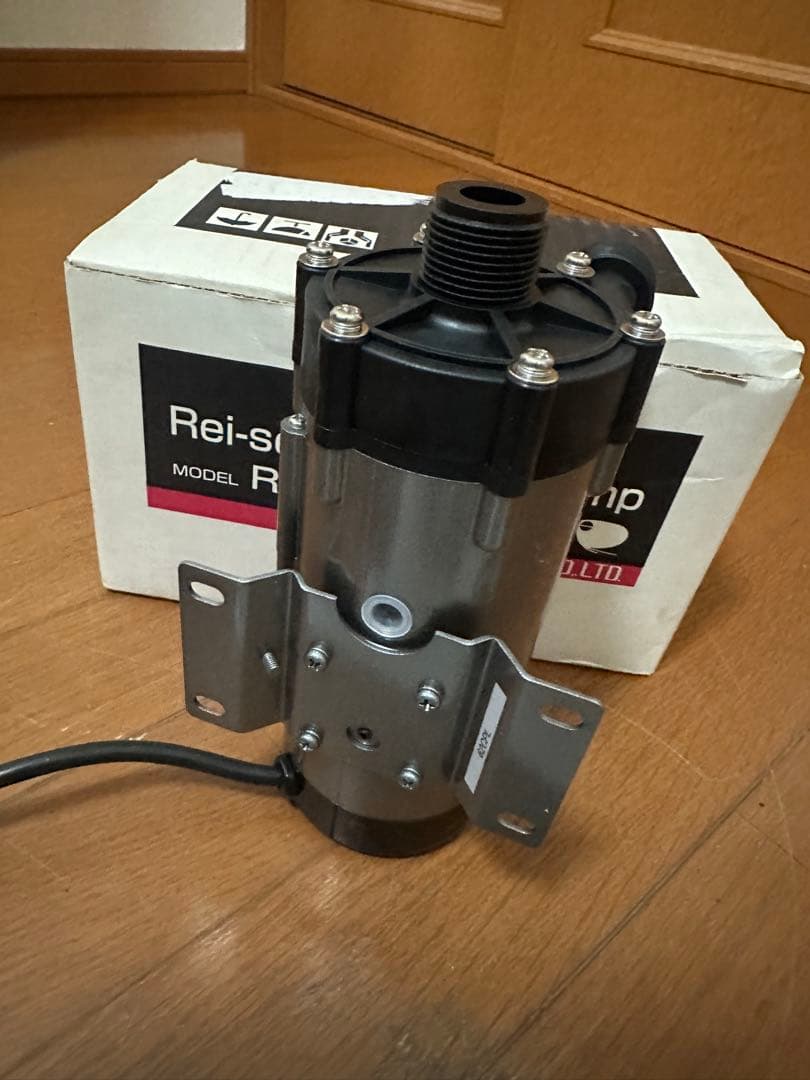 未使用　レイシー マグネットポンプ RMD-201