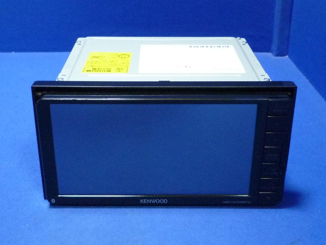 ハンズフリー通話★最新地図2025年秋MDV-D706BTW カーナビ本体セット