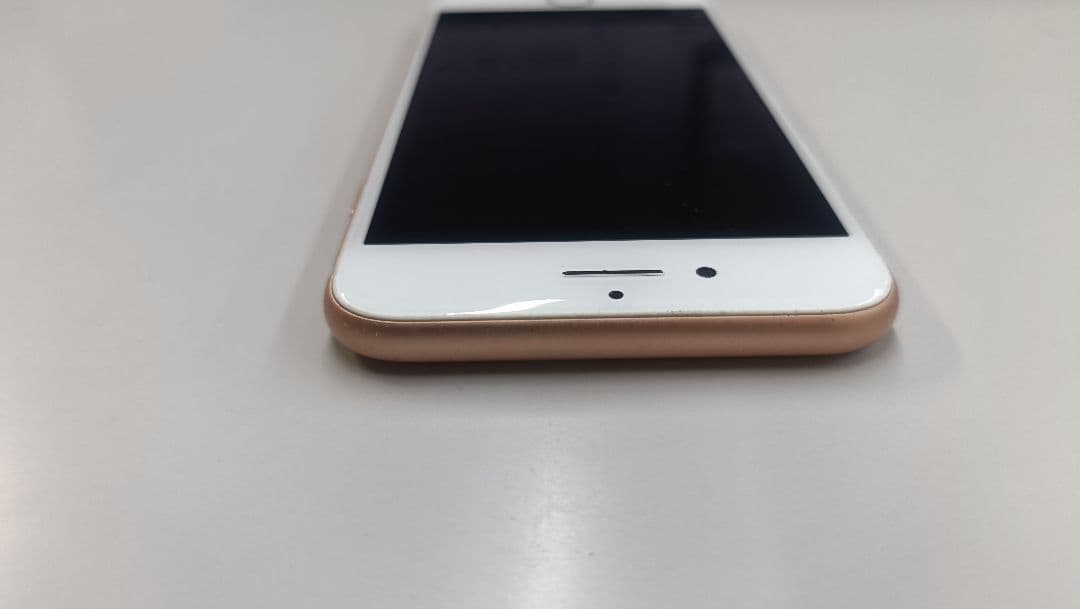 Apple iPhone スマートフォン本体 64GB