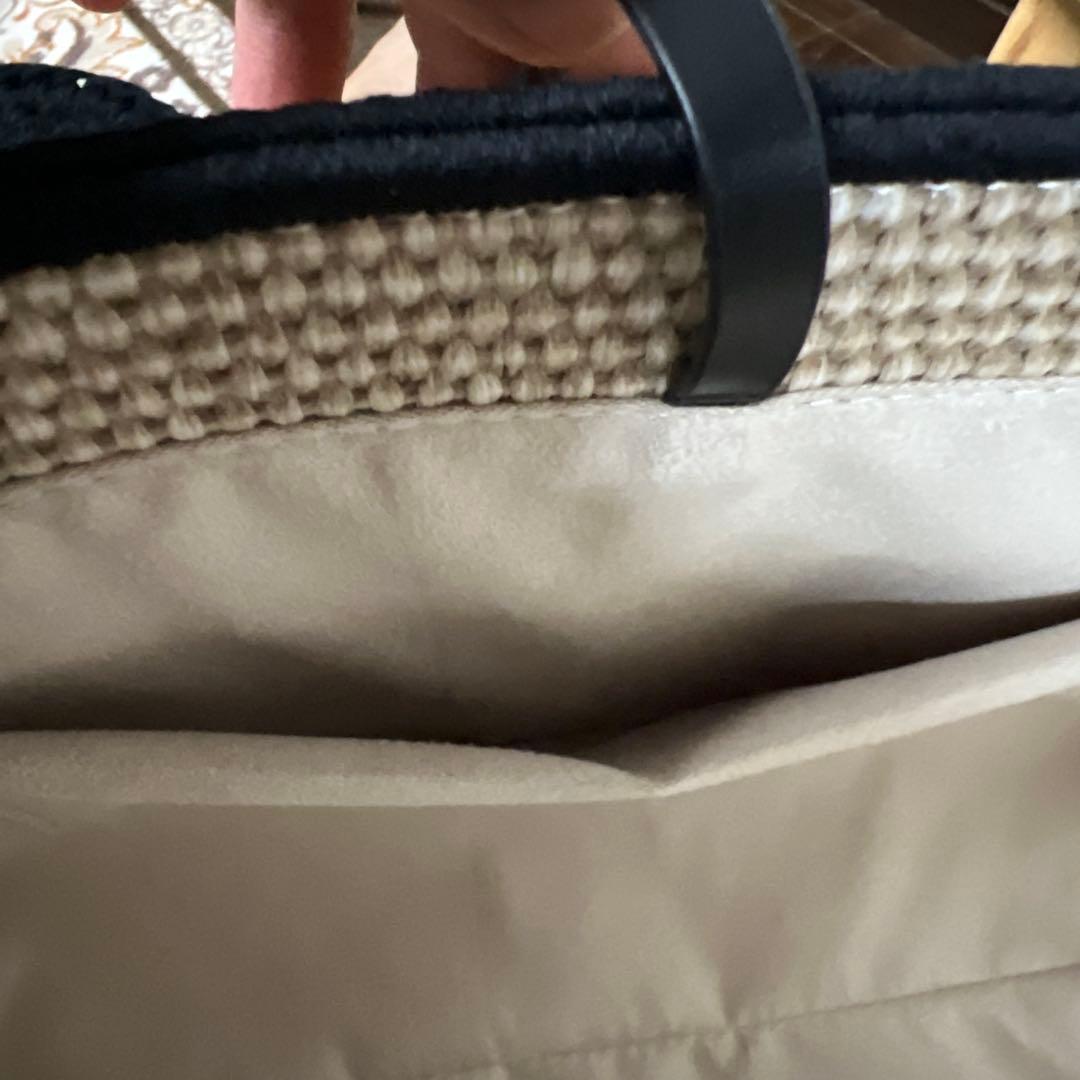 ロエペ　LOEWFフォントトート(ラフィア)ラージかごバッグ