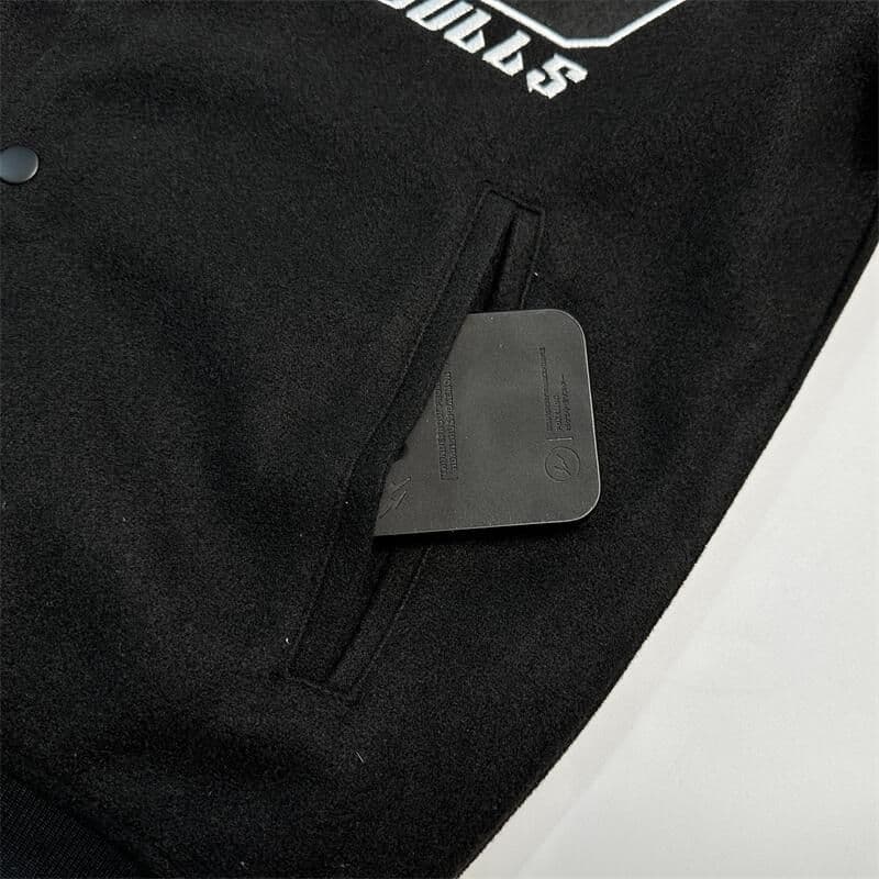 NBA シカゴ ブルズ ラビーン 刺繍ロゴ 袖PUレザー スタジャン XL