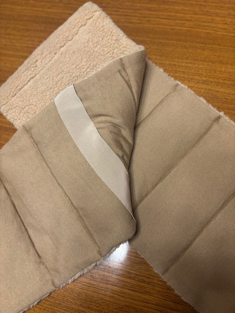 MONCLER モンクレール ボア ダウンマフラー ベージュ