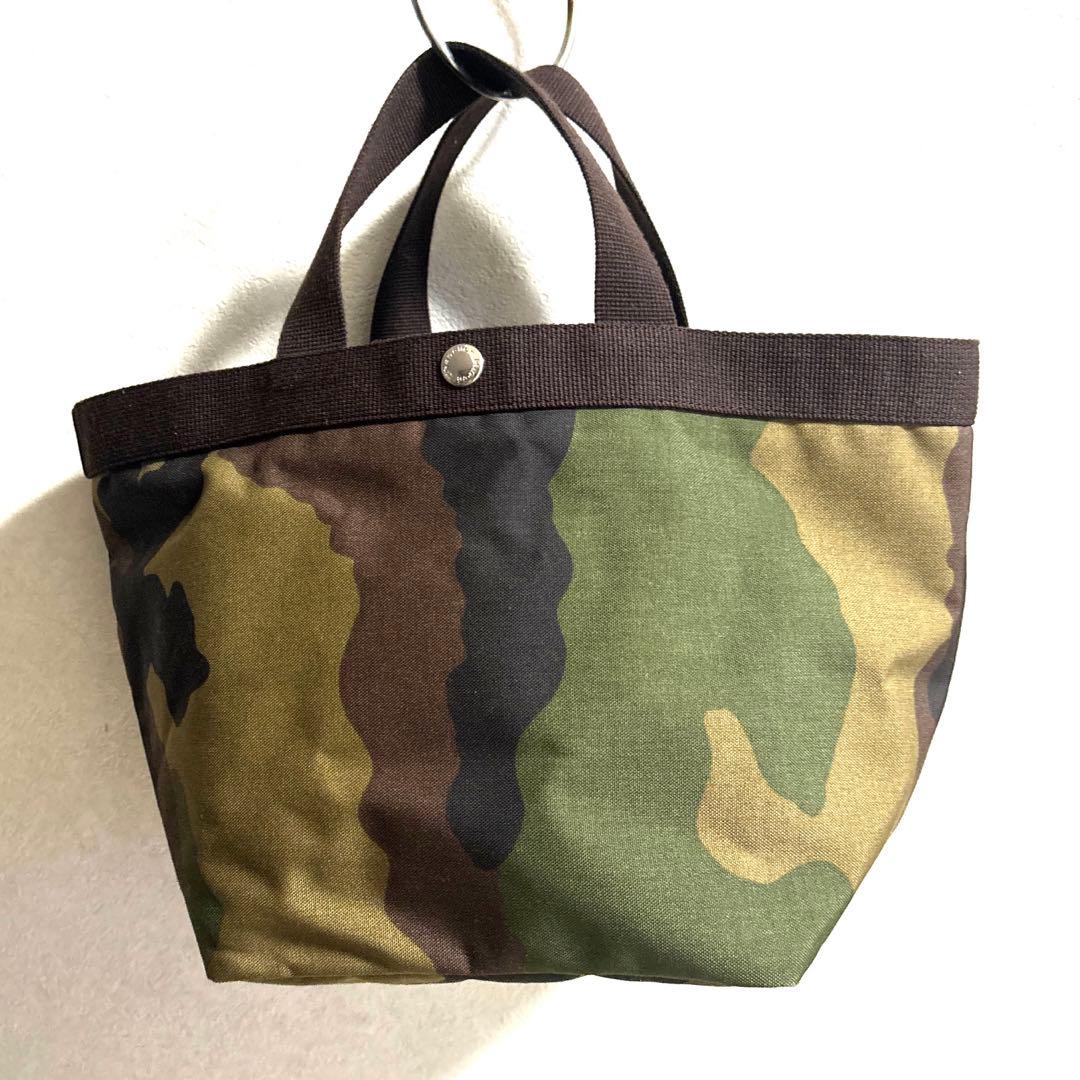 エルベシャプリエ　迷彩トートバッグ