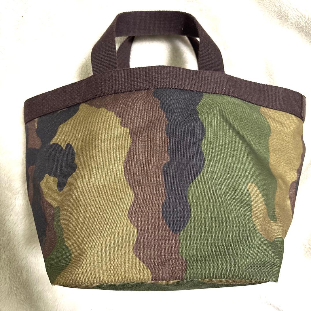 エルベシャプリエ　迷彩トートバッグ