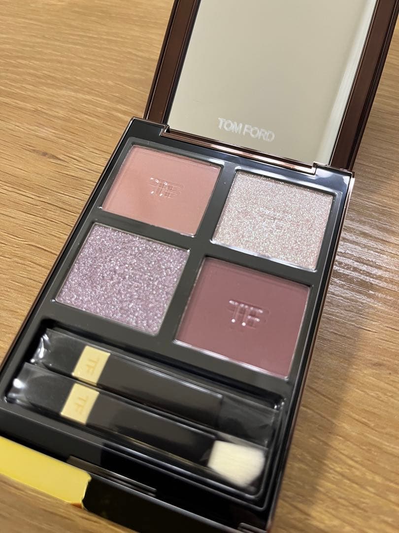 TOMFORD トムフォード 01S アイカラー クォード メタリック モーブ