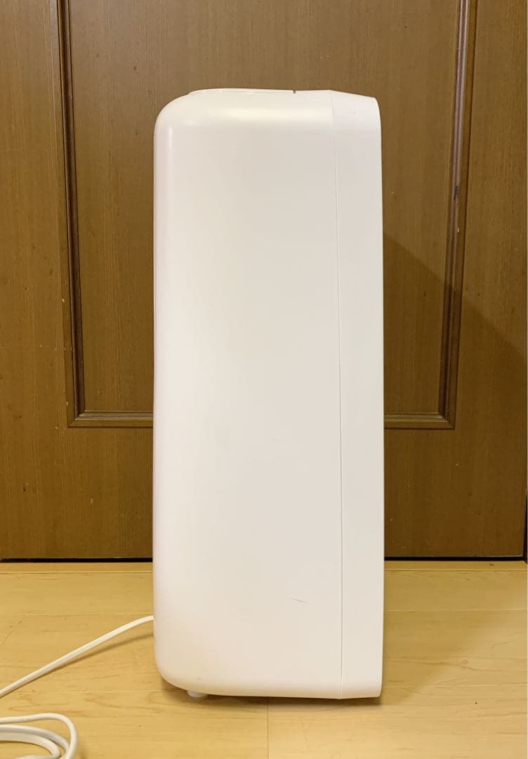 【美品】シャープ　除湿機 コンプレッサー方式 CV-N71-W