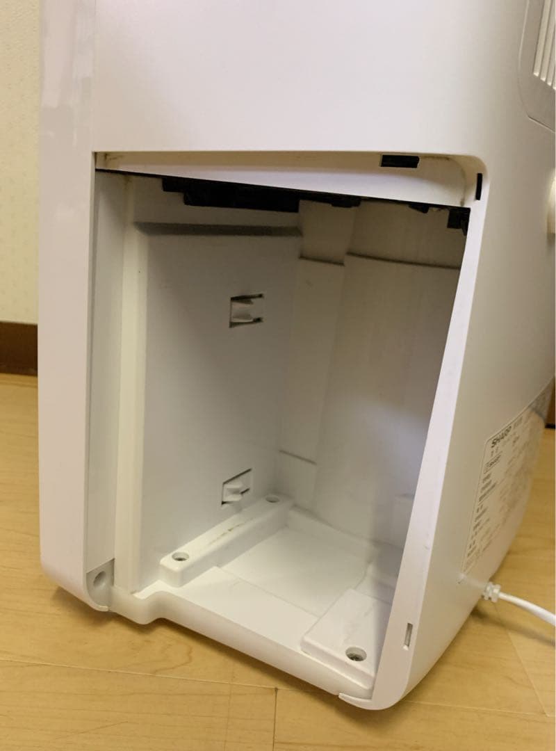 【美品】シャープ　除湿機 コンプレッサー方式 CV-N71-W