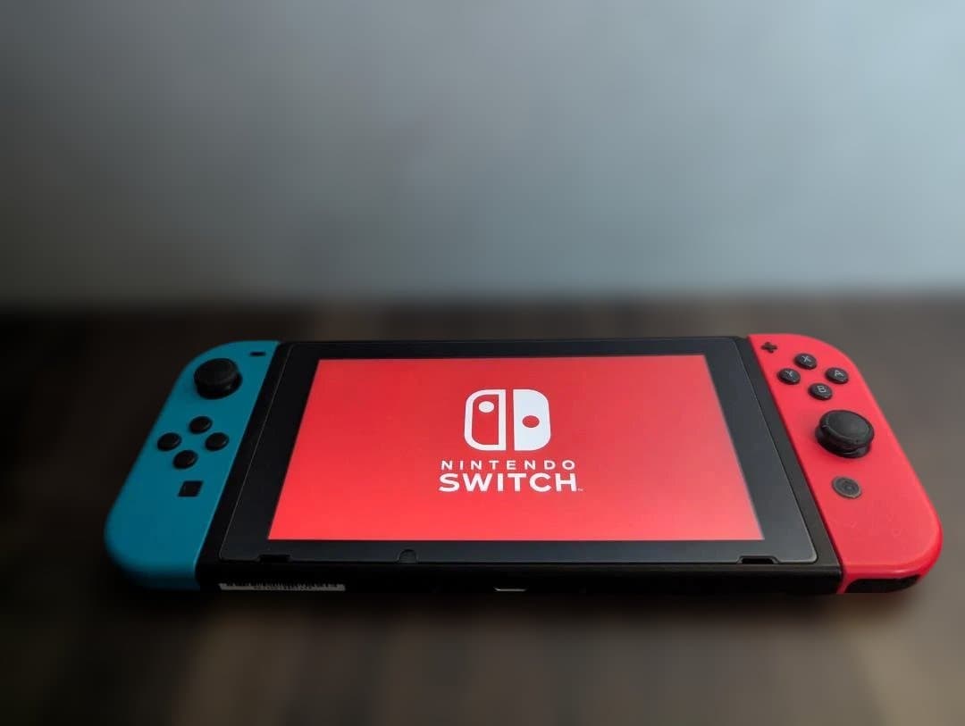 【ジャンク品】Switch本体(カード読込不良あり)