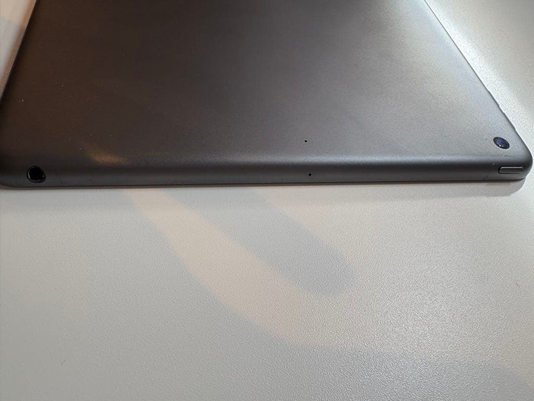 【美品】iPad 第9世代 バッテリー98% 64GB スペースグレイ　カバー付