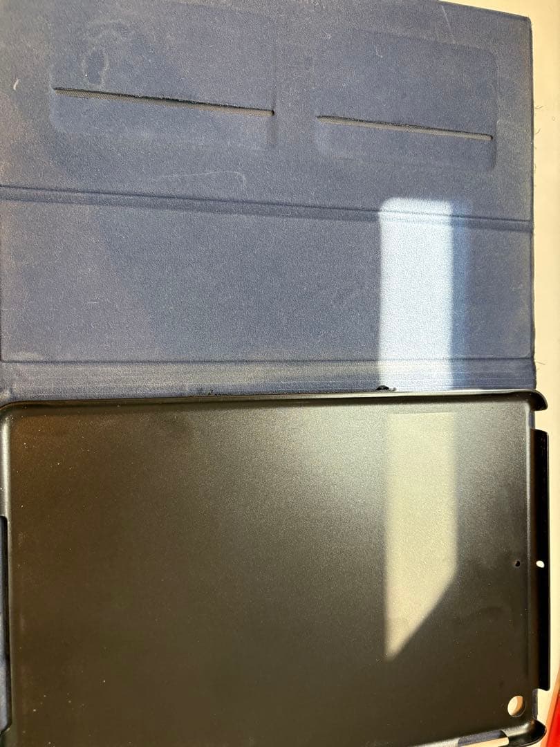 【美品】iPad 第9世代 バッテリー98% 64GB スペースグレイ　カバー付