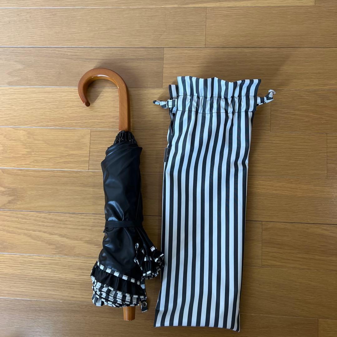 美品 サンバリア100 日傘 2段折 フリル