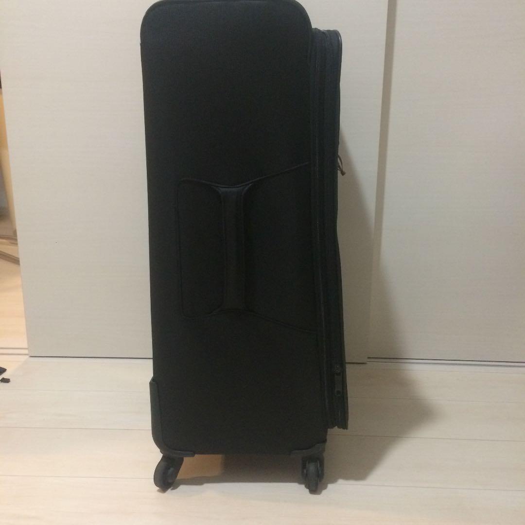 超軽量スーツケース大型 ドイツブランド stratic