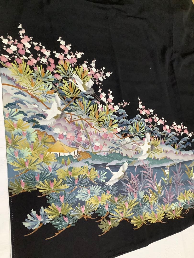 正絹黒留袖　友禅　作家物　風景飛鶴文　⑧( 訪問着、紬、袋帯なども出品)