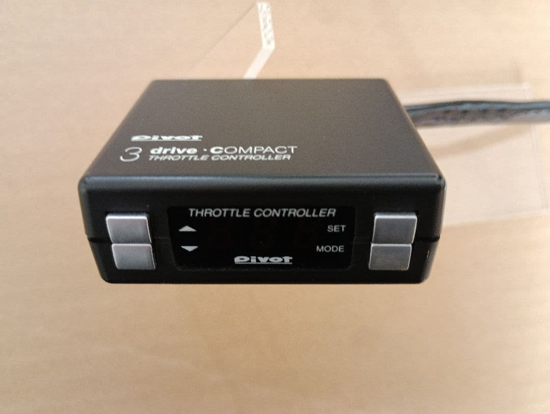 3 drive COMPACT スロットルコントローラー