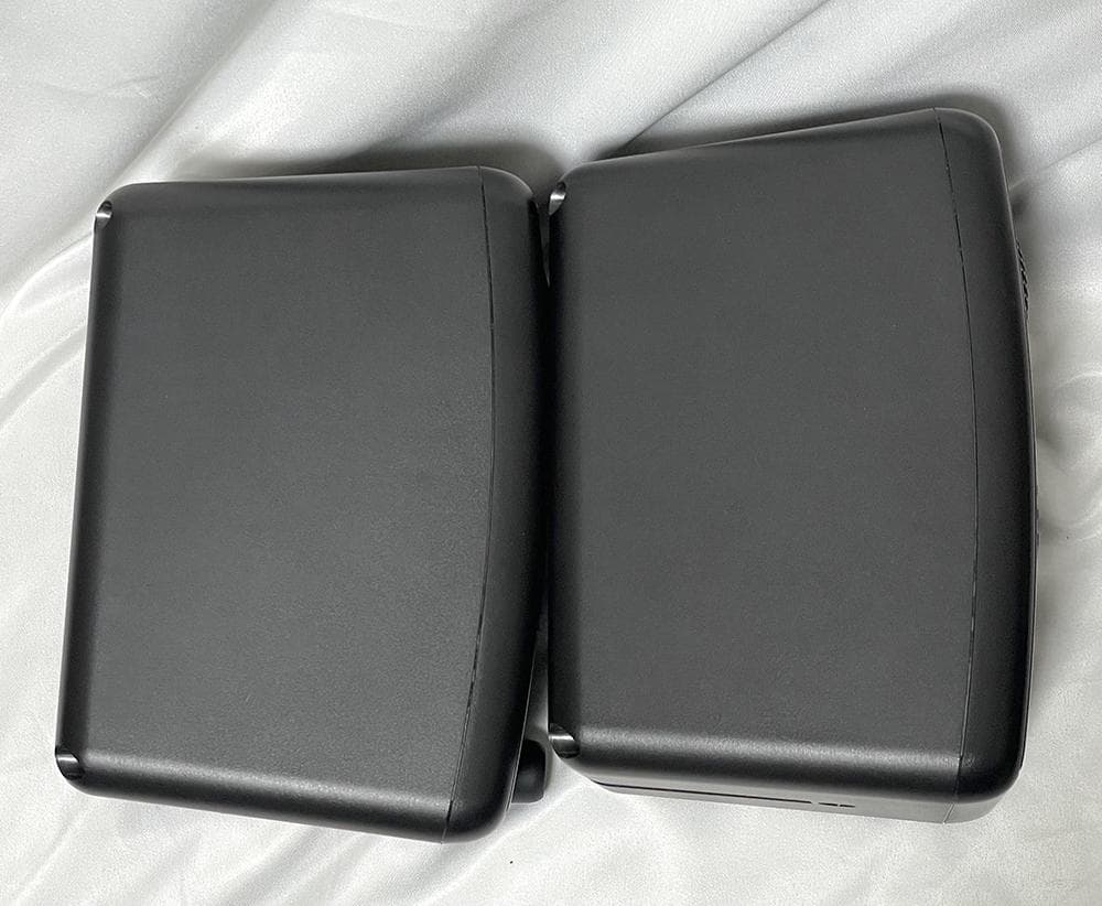 は*じ様 KRK GoAux 3 ポータブル・ニアフィールドモニター (キャリー