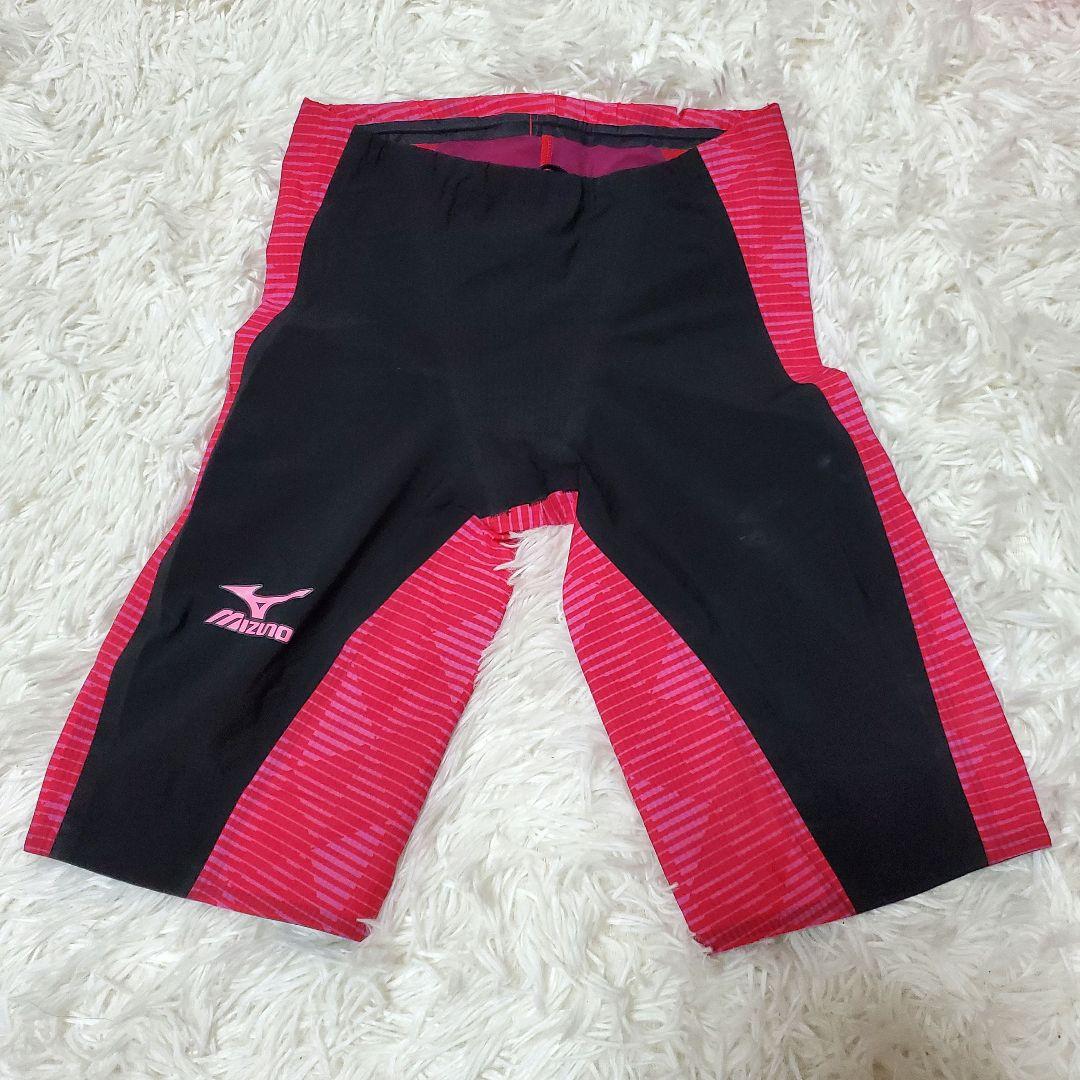 ミズノ　メンズ競泳用 ハーフスパッツ ブラック×レッド L