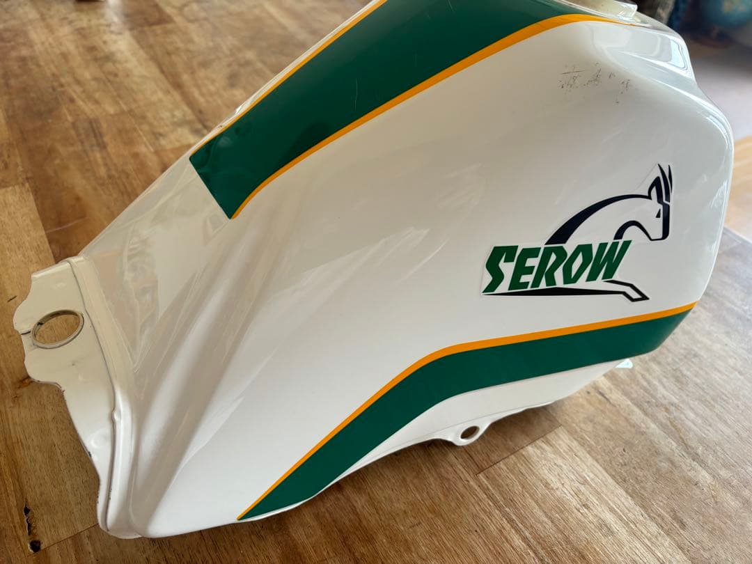セロー225 タンク　ヤマハ SEROW 送料無料