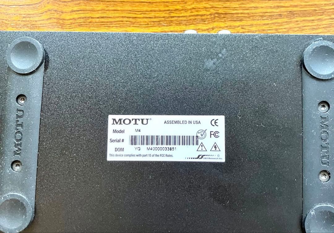 MOTU M4 オーディオインターフェイス　訳あり