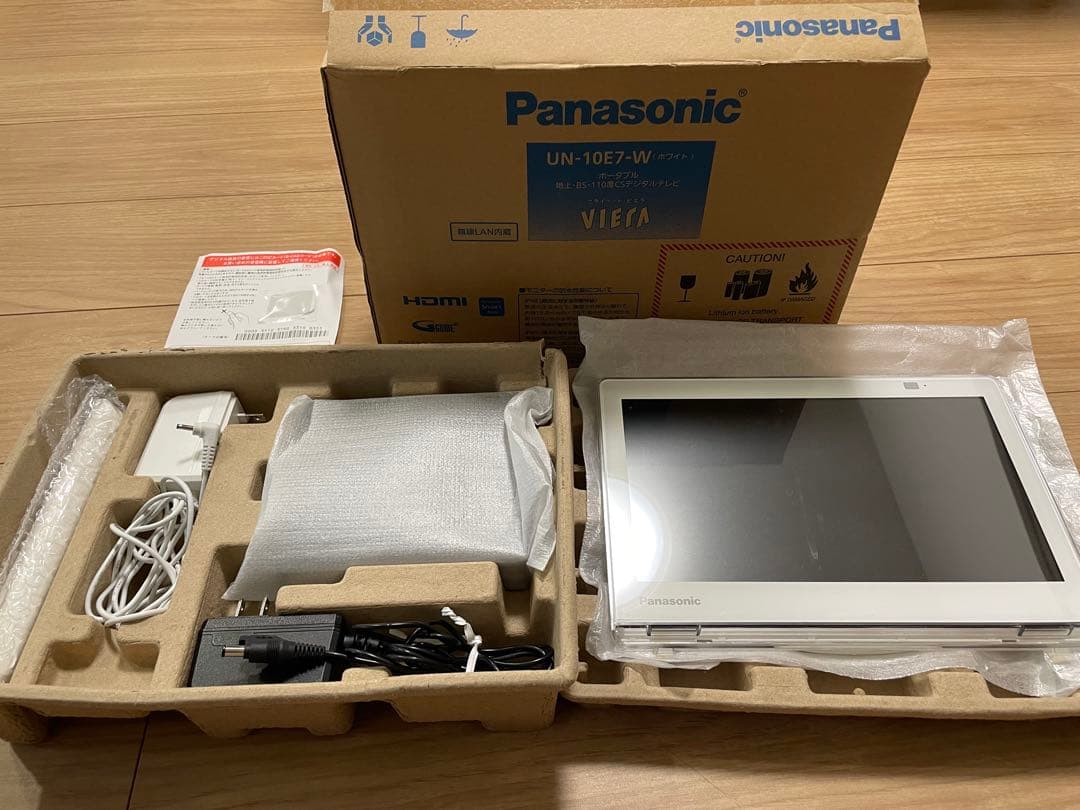 Panasonic VIERA UN-10E7-W ポータブルテレビ