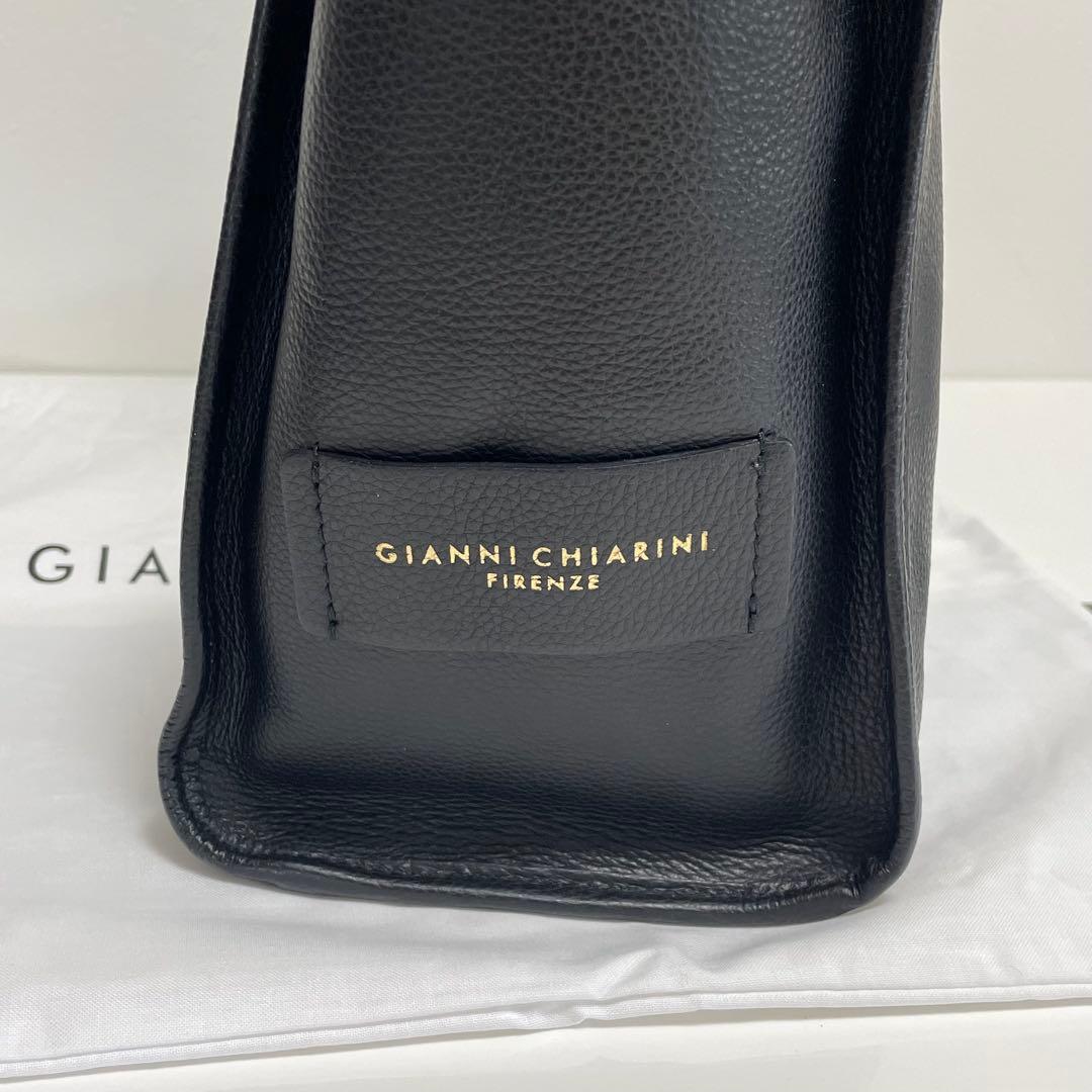 【美品】ジャンニキャリーニ マルチェッラ オール レザートートバッグ ブラック