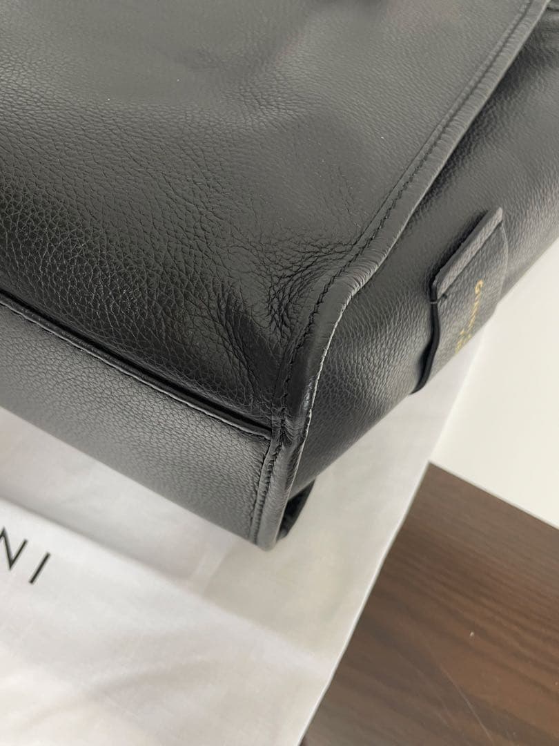 【美品】ジャンニキャリーニ マルチェッラ オール レザートートバッグ ブラック