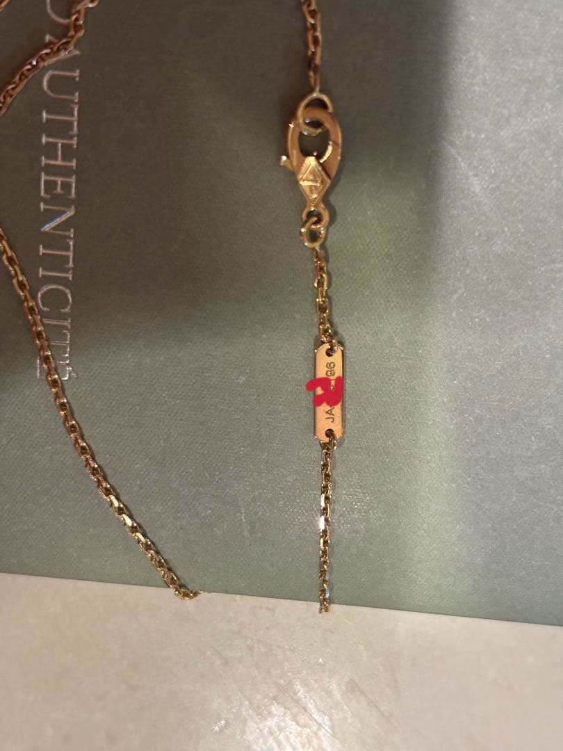 Van Cleef & Arpels クローバーネックレス