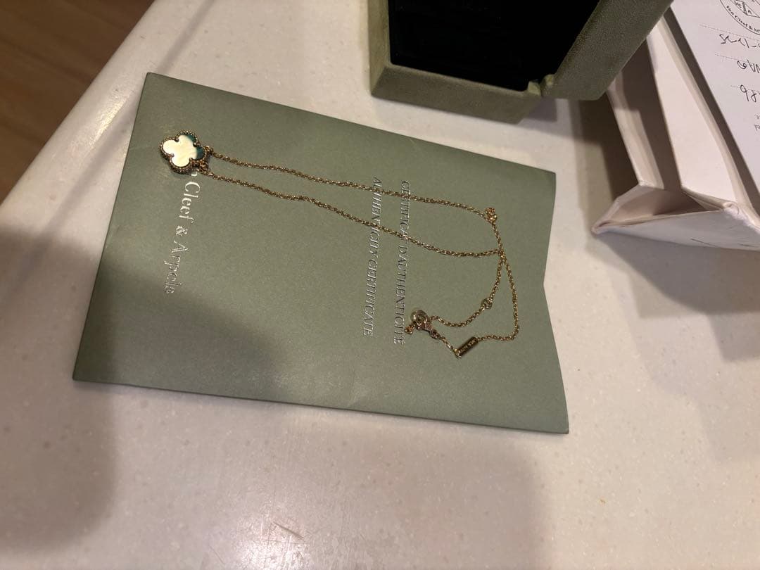 Van Cleef & Arpels クローバーネックレス