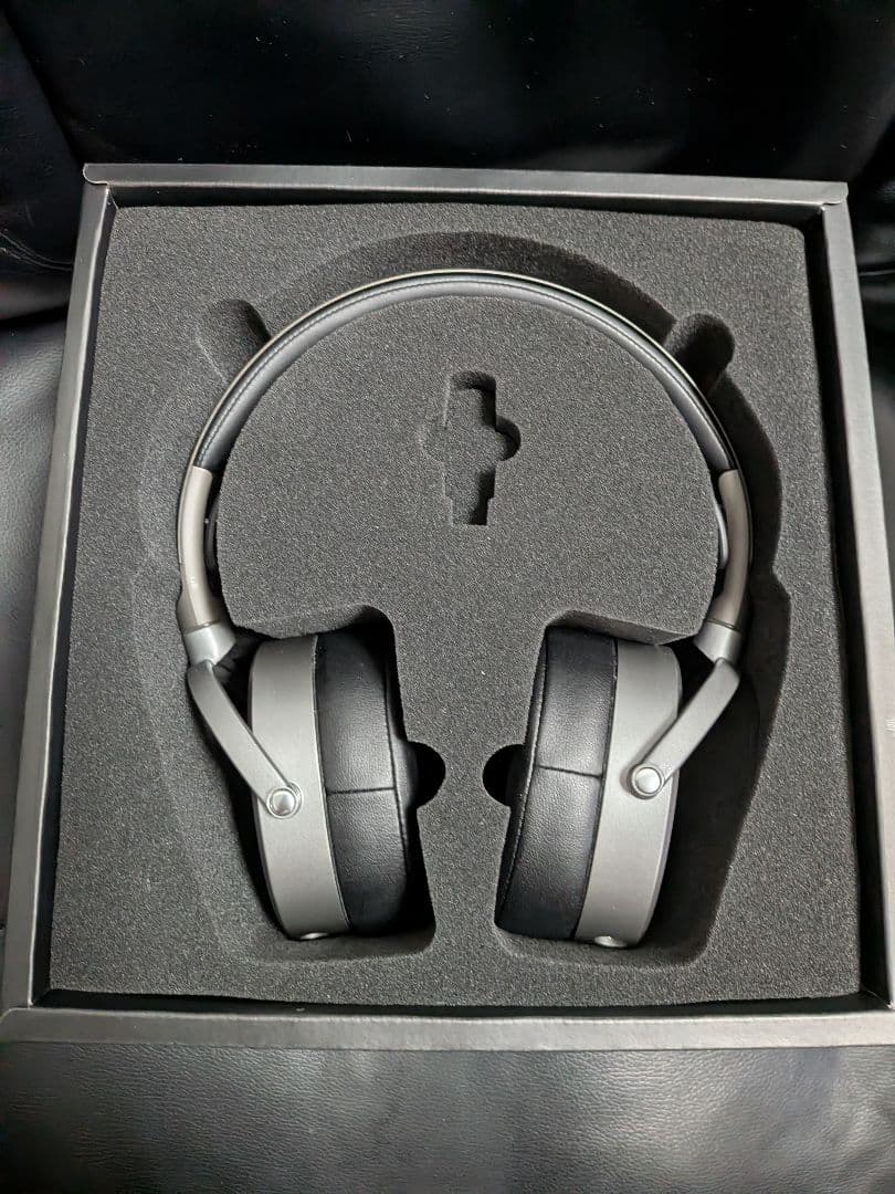 ヘッドホン Audeze MM-100