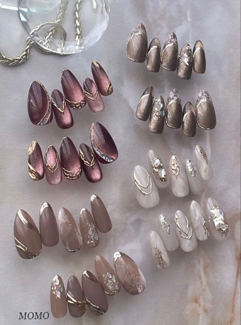 【専用】オーダーネイルチップ　ハンドメイドネイルチップ　4P