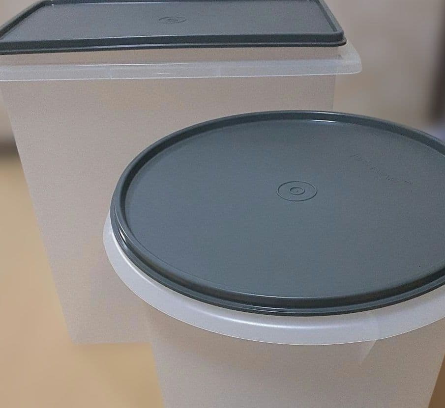 タッパーウェア(大)　長方形·丸形　 2コセット