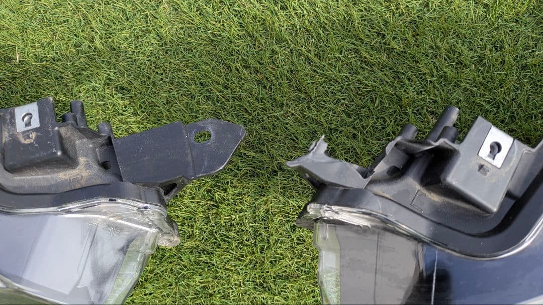 CHRヘッドライト