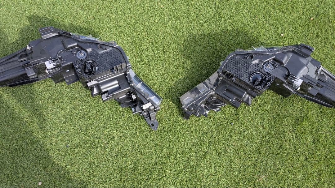 CHRヘッドライト