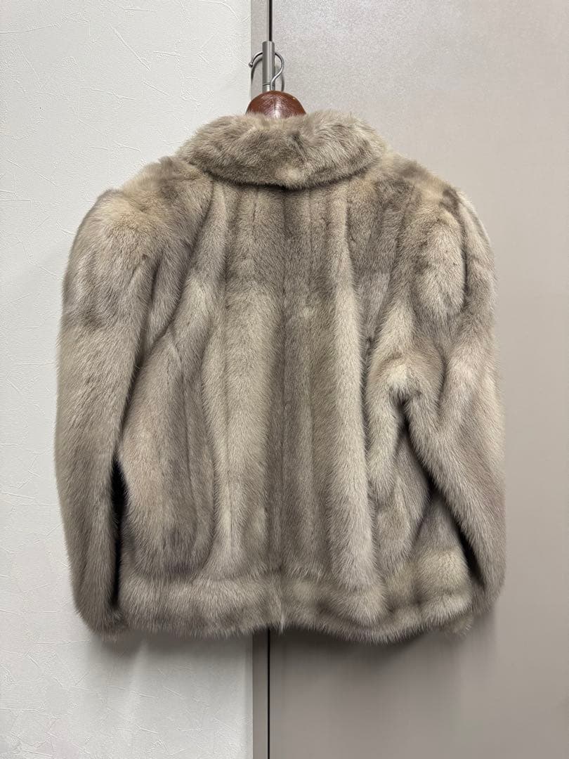 EMBA エンバ ミンク 毛皮 ジャケット コート グレー系 ※内側に刺繍あり