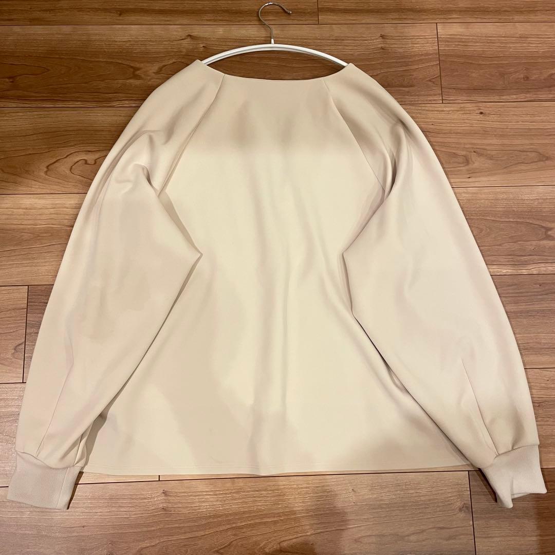 未使用　リヴドロワ　キーネックダンボールプルオーバー　ライトベージュ