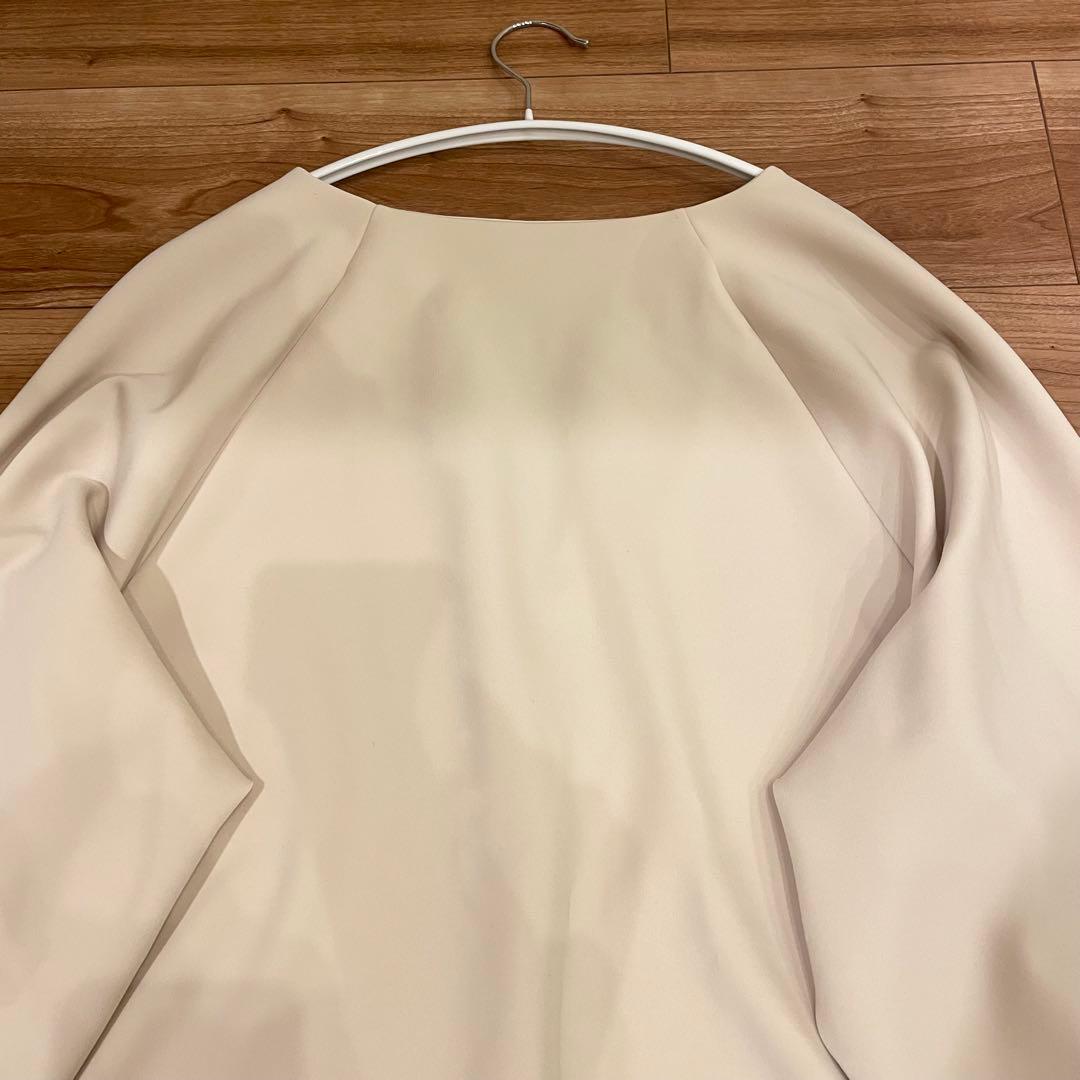 未使用　リヴドロワ　キーネックダンボールプルオーバー　ライトベージュ