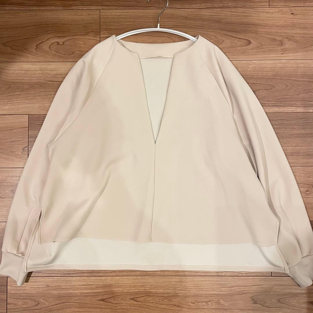 未使用　リヴドロワ　キーネックダンボールプルオーバー　ライトベージュ