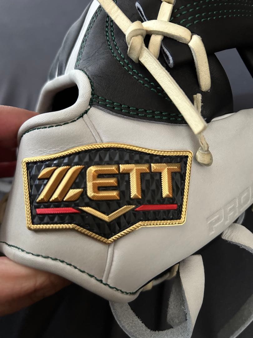 ZETT PROSTATUS軟式オーダー　内野　吉川モデル