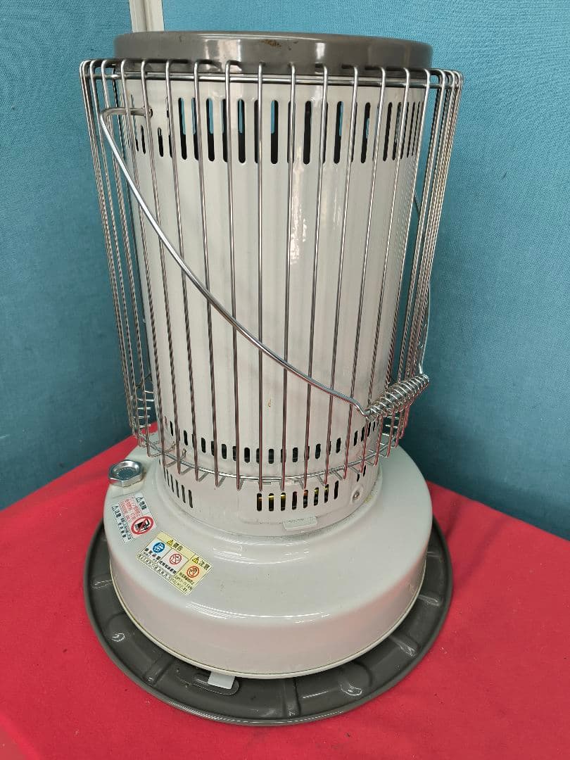 美品　トヨトミ　対流型石油ストーブ　24畳まで　KS-67H