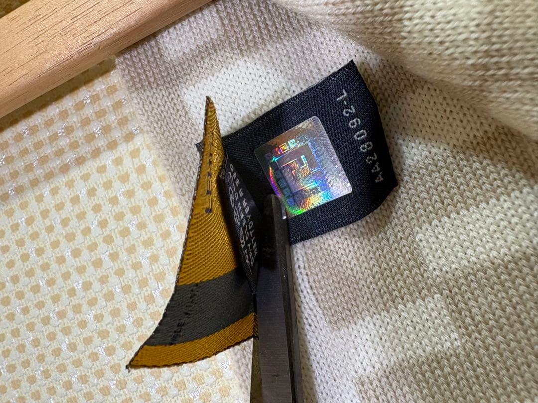 ク*タ様 FENDI デザインマフラー