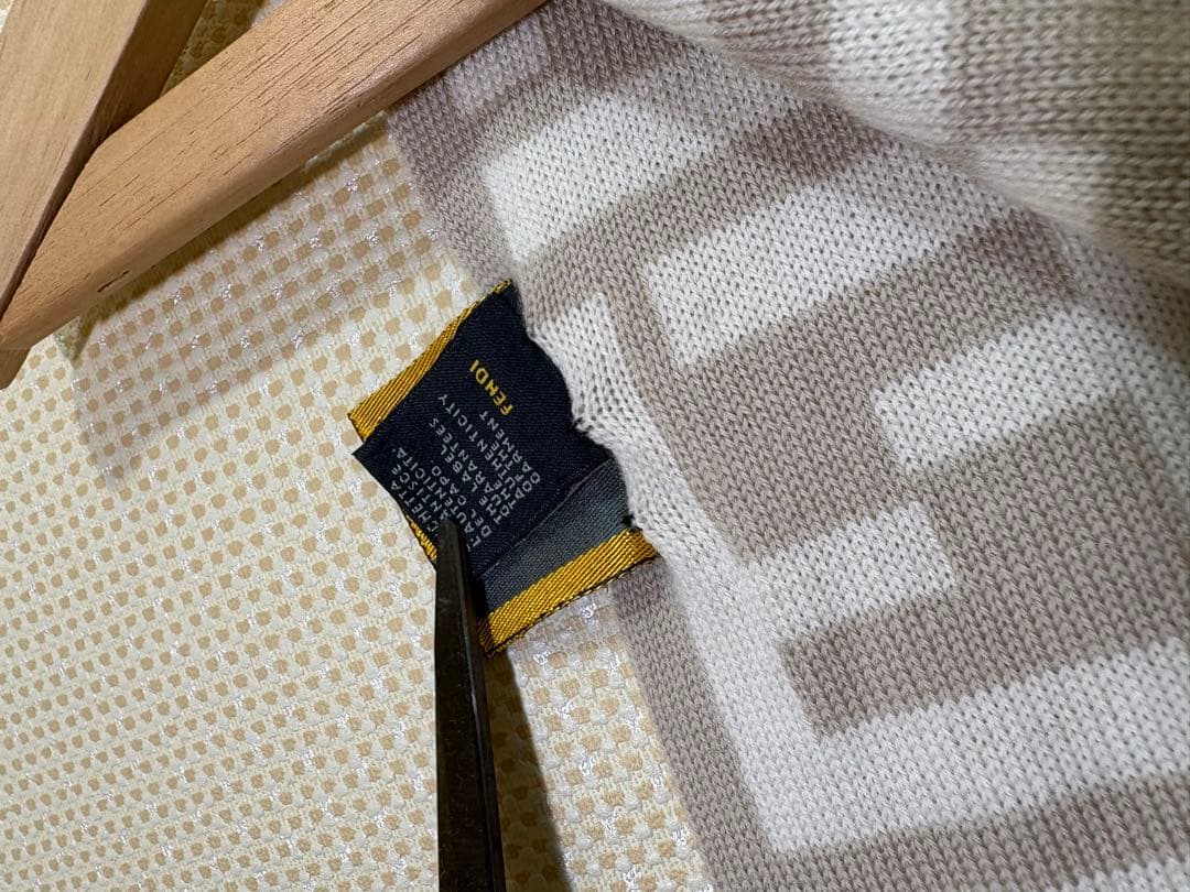 ク*タ様 FENDI デザインマフラー