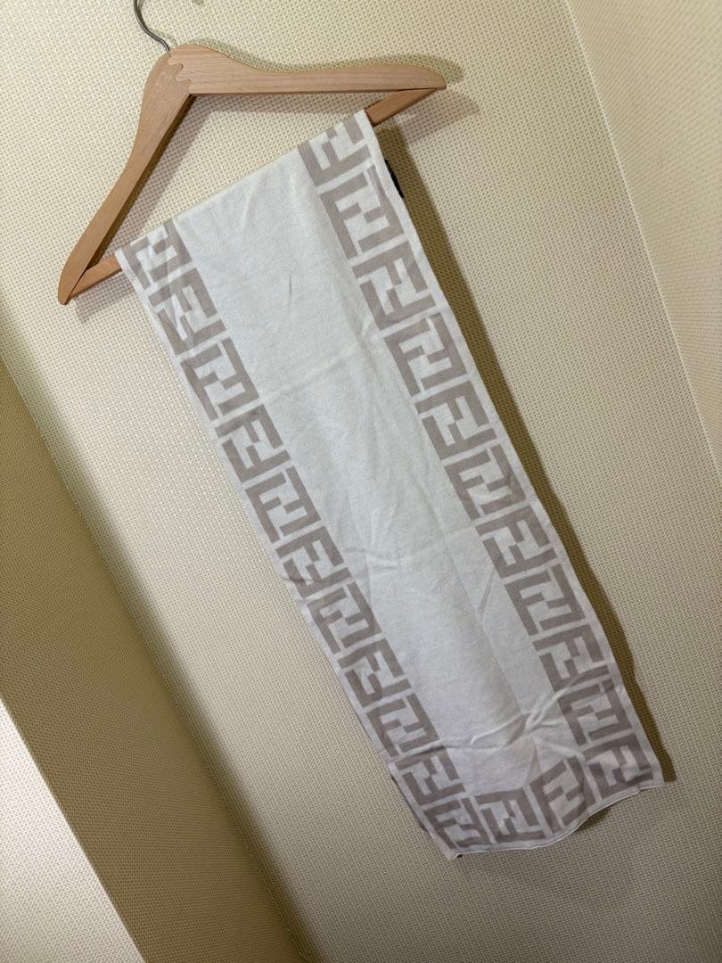 ク*タ様 FENDI デザインマフラー