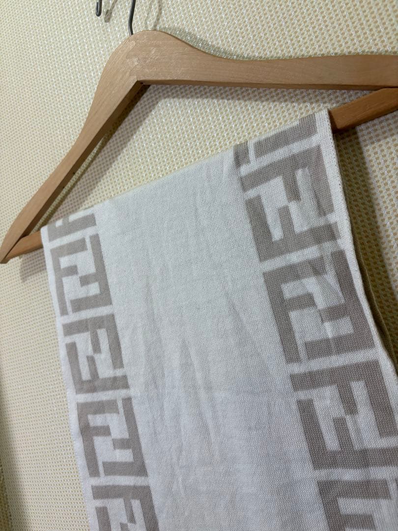 ク*タ様 FENDI デザインマフラー