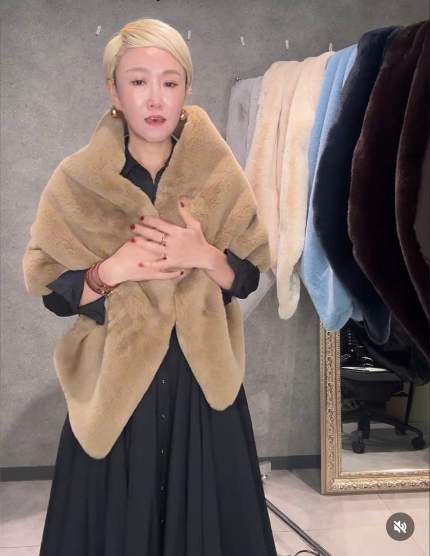 未着用 JENNE エコファー リッチボリュームファーケープ タグ付いたまま