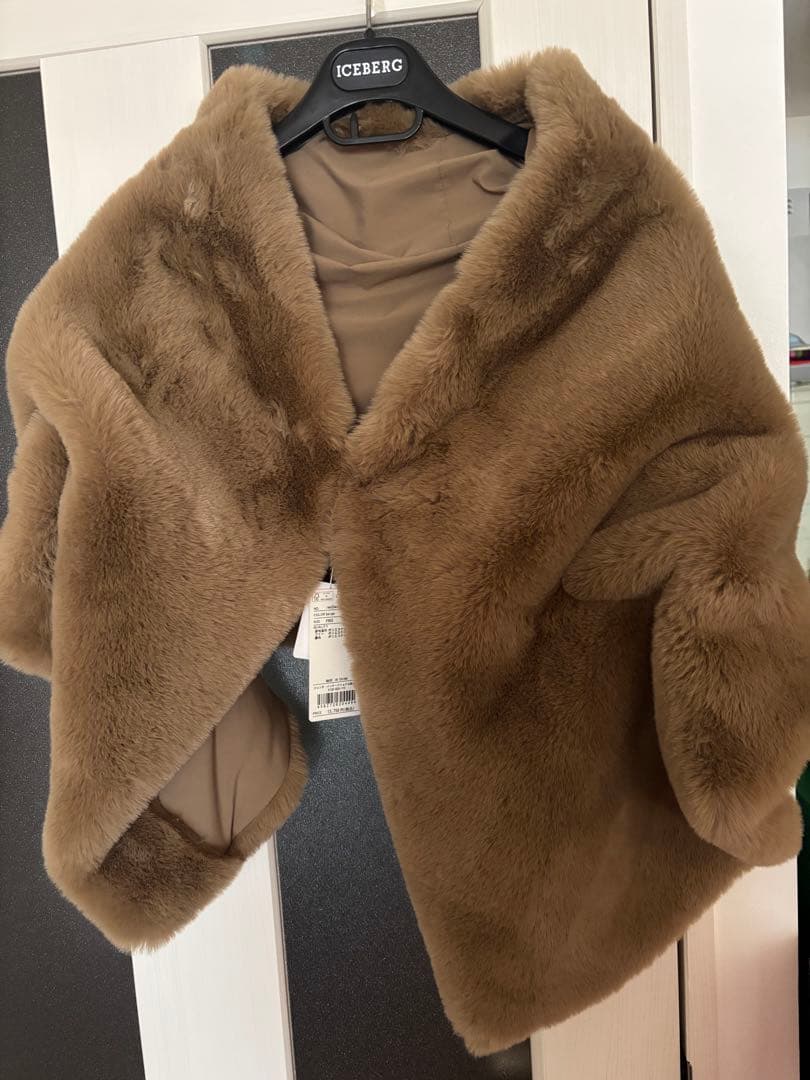 未着用 JENNE エコファー リッチボリュームファーケープ タグ付いたまま